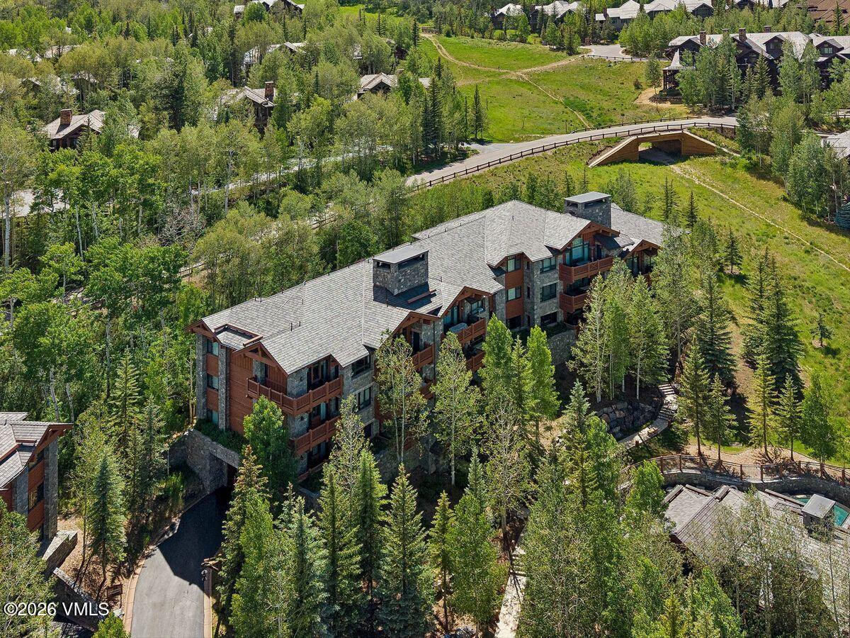335 Hummingbird Drive B304