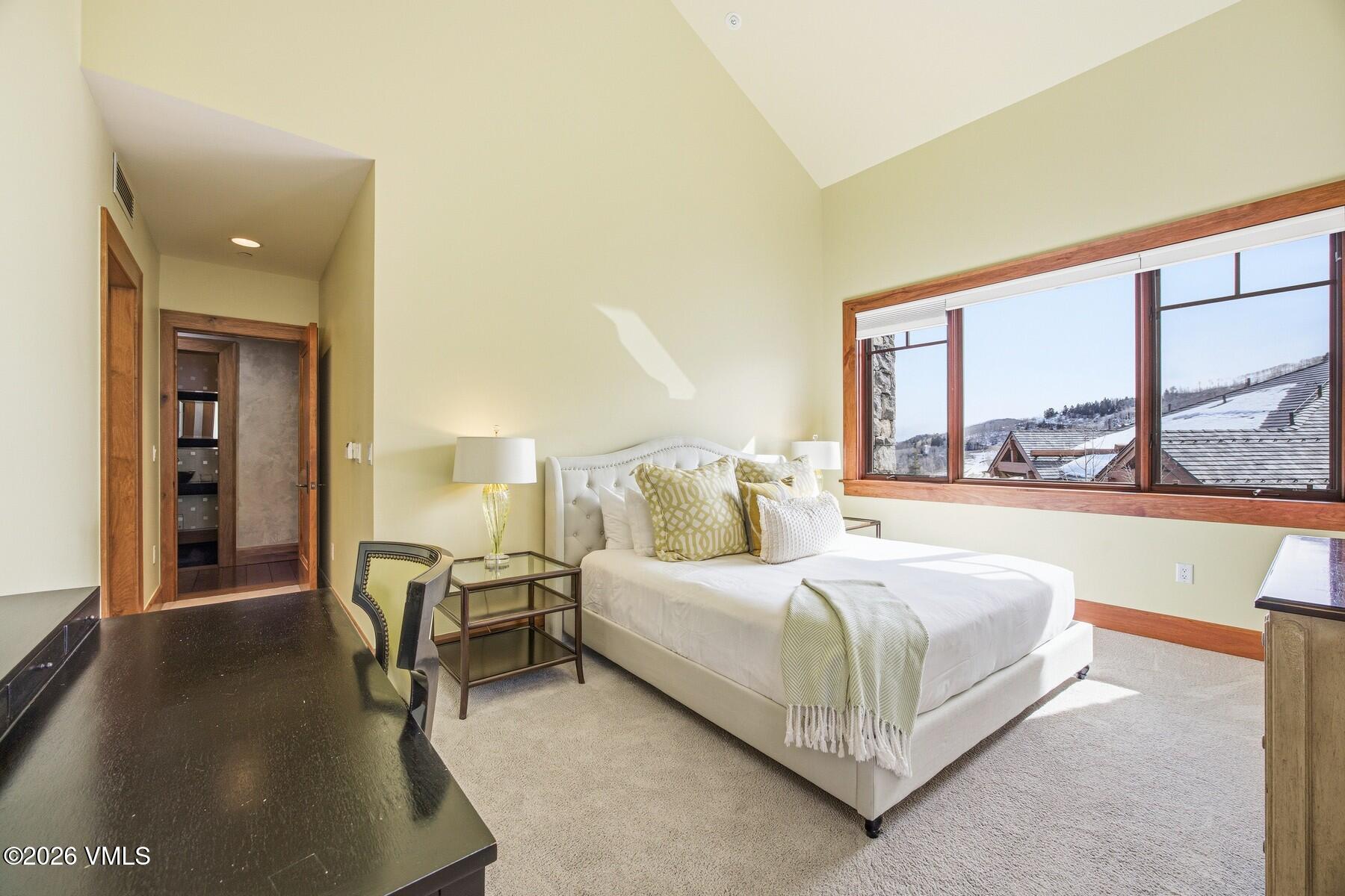 335 Hummingbird Drive B304