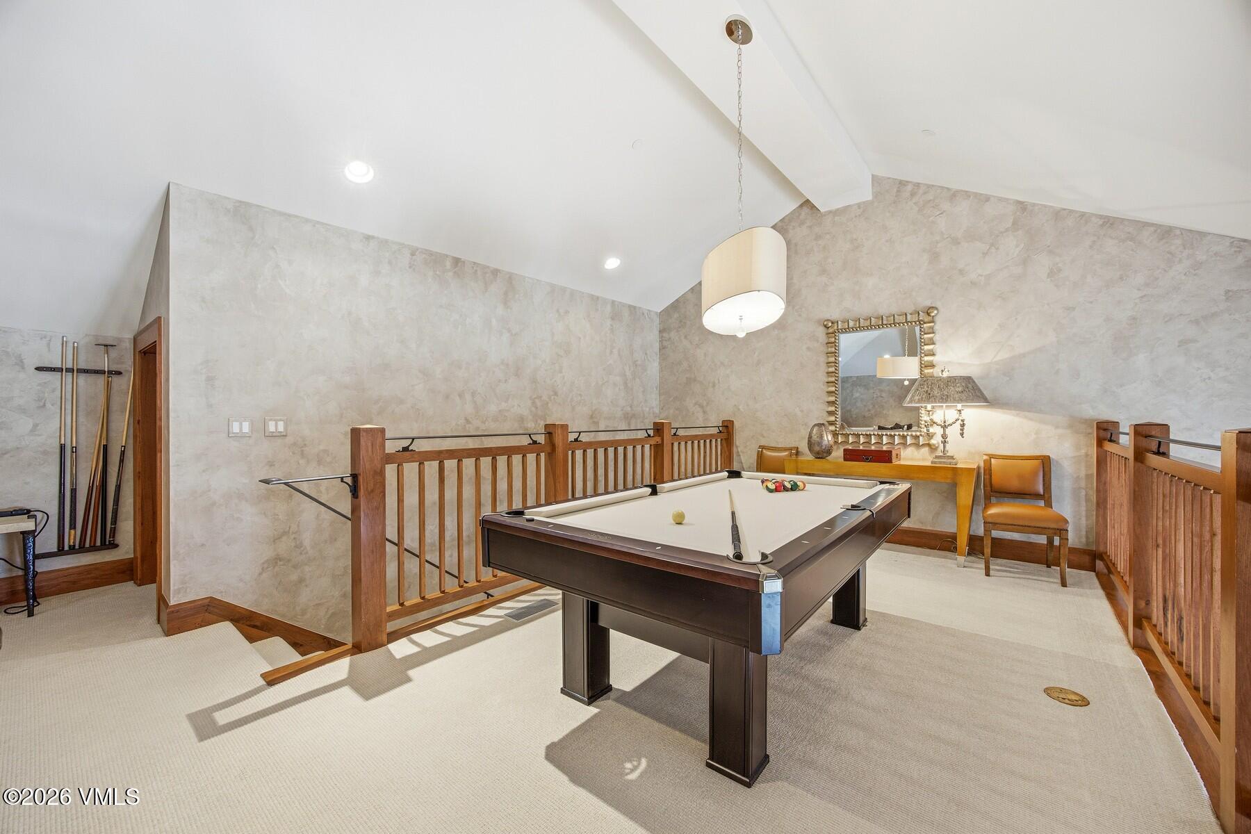 335 Hummingbird Drive B304