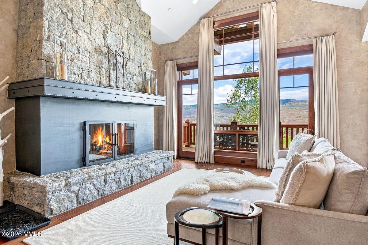335 Hummingbird Drive B304