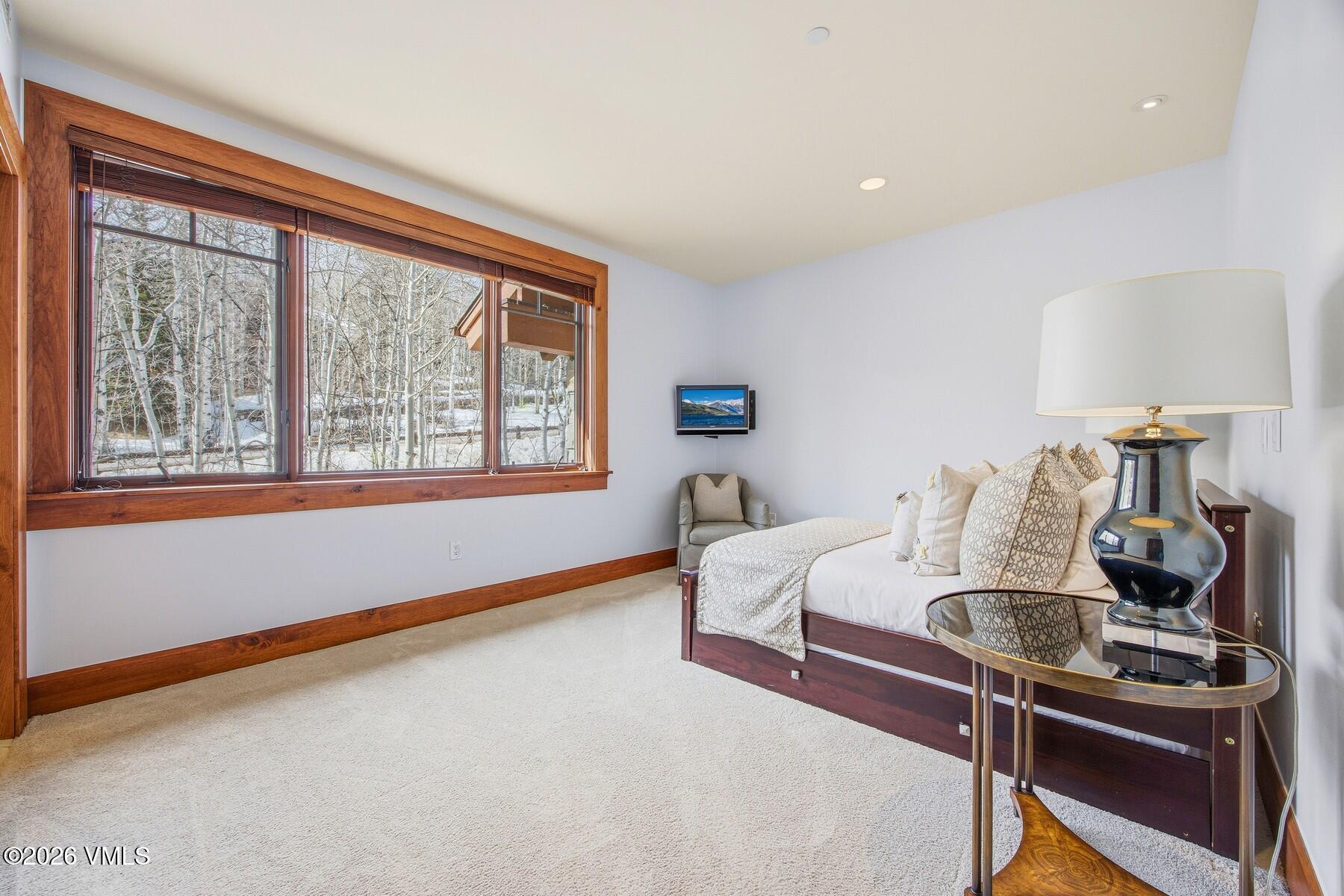 335 Hummingbird Drive B304