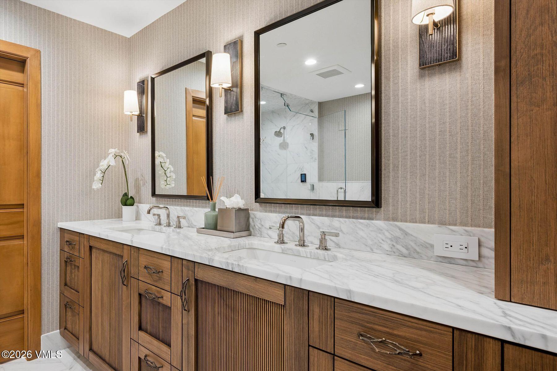 434 S Frontage Road E # 204