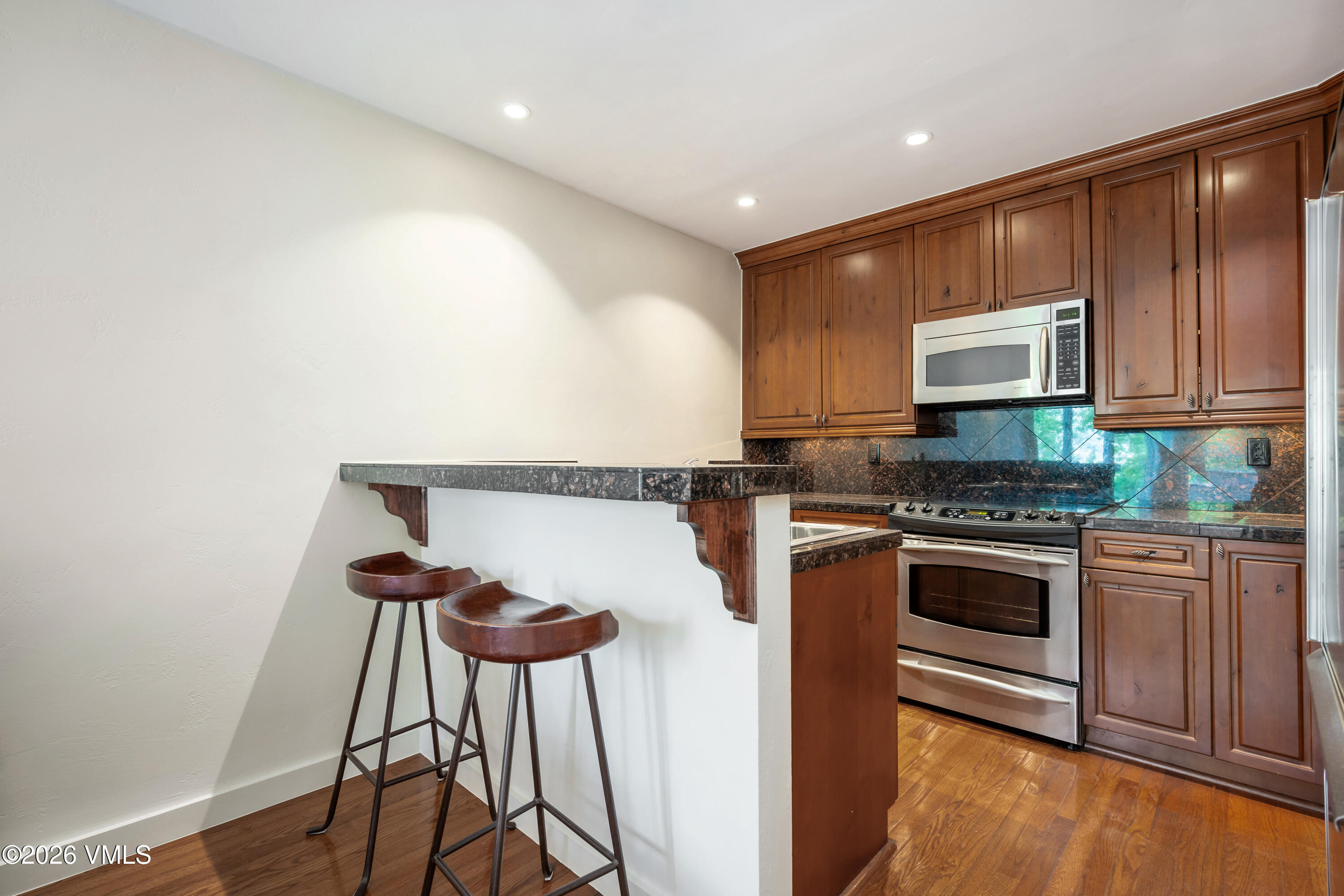 411 Eagle Drive 10