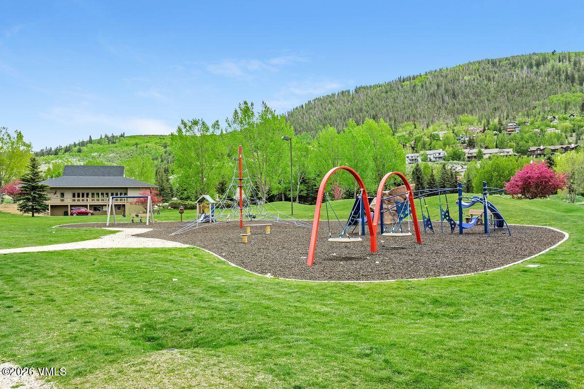 411 Eagle Drive 10