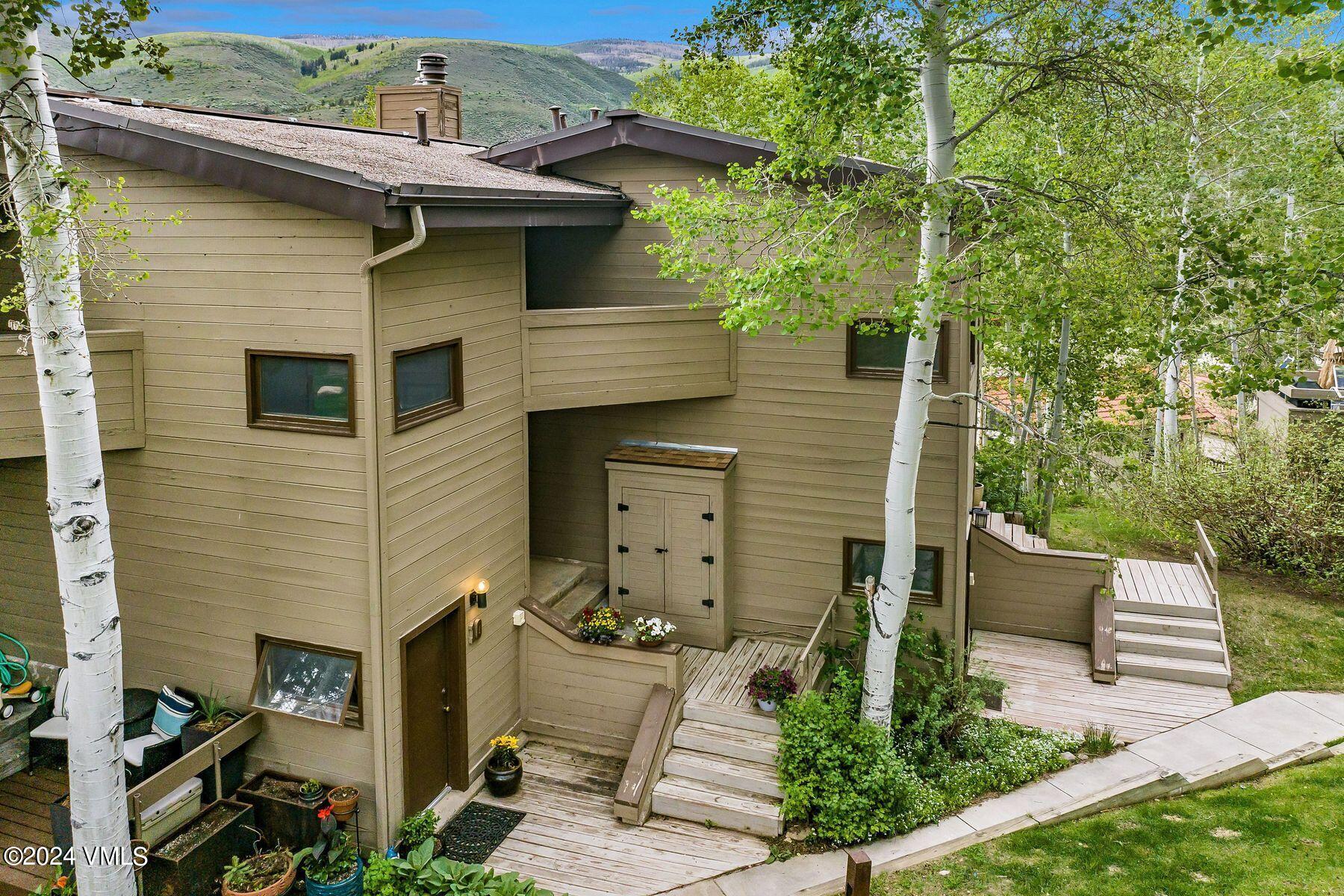411 Eagle Drive 10