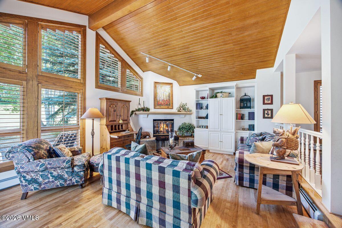 640 Stone Creek # B