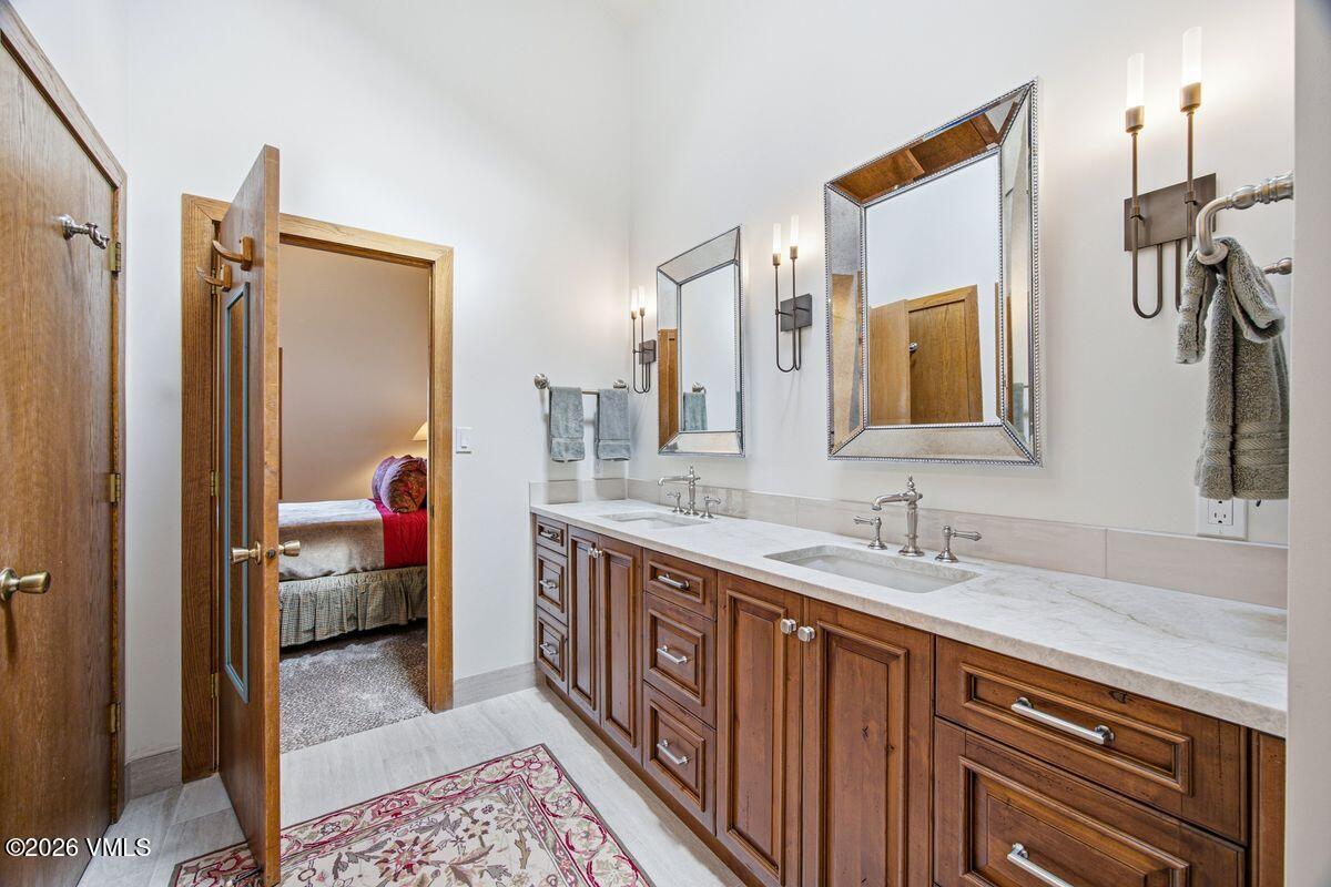 640 Stone Creek # B