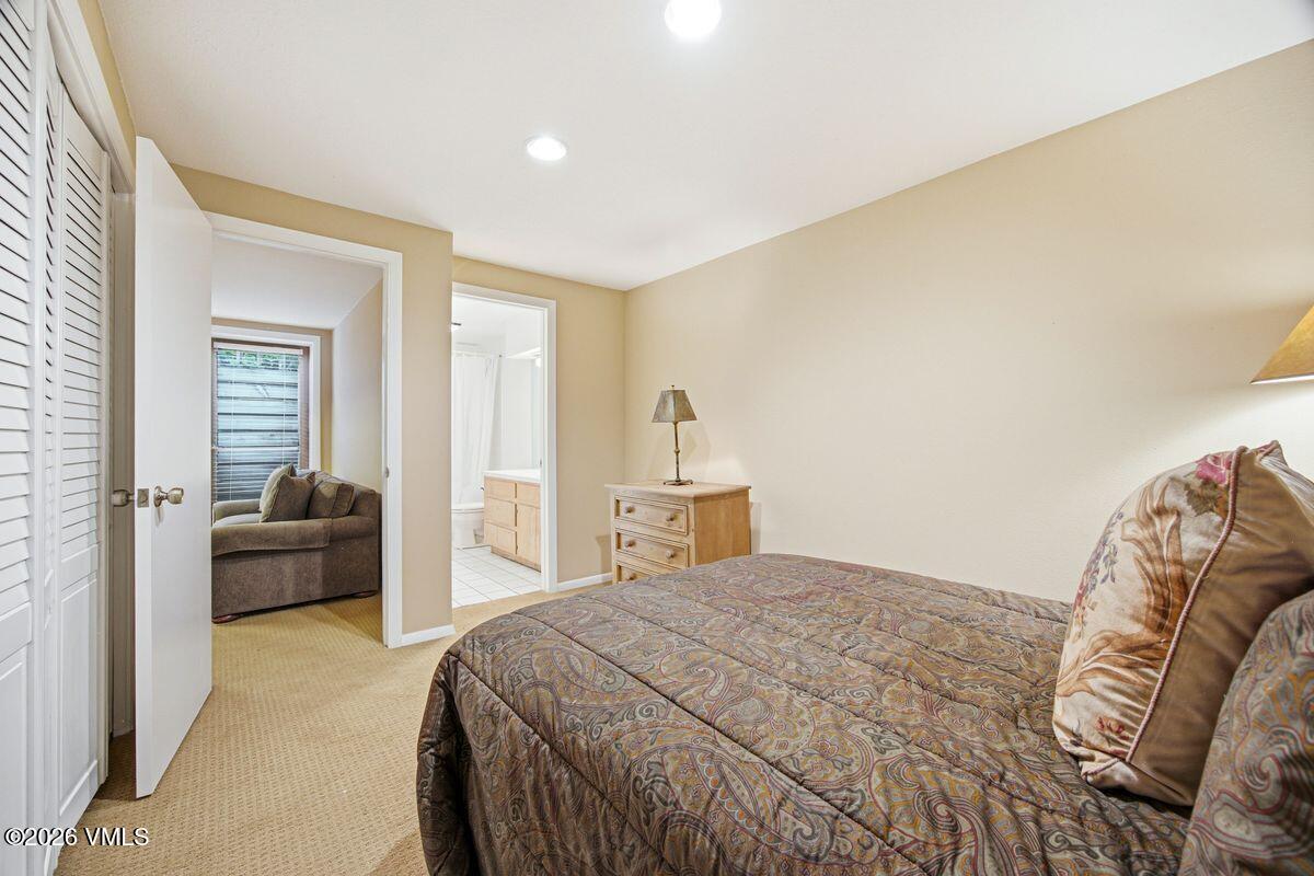 640 Stone Creek # B