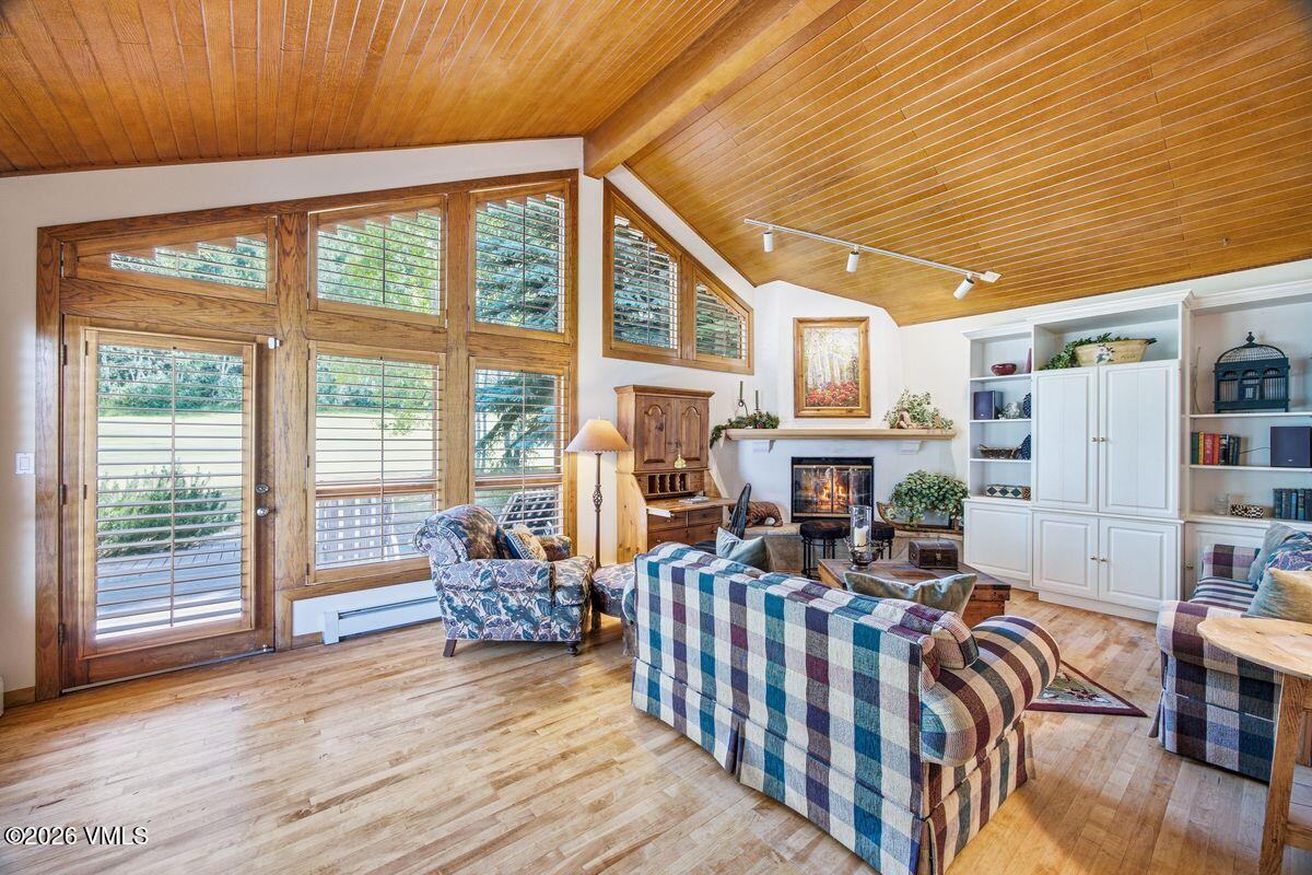 640 Stone Creek # B