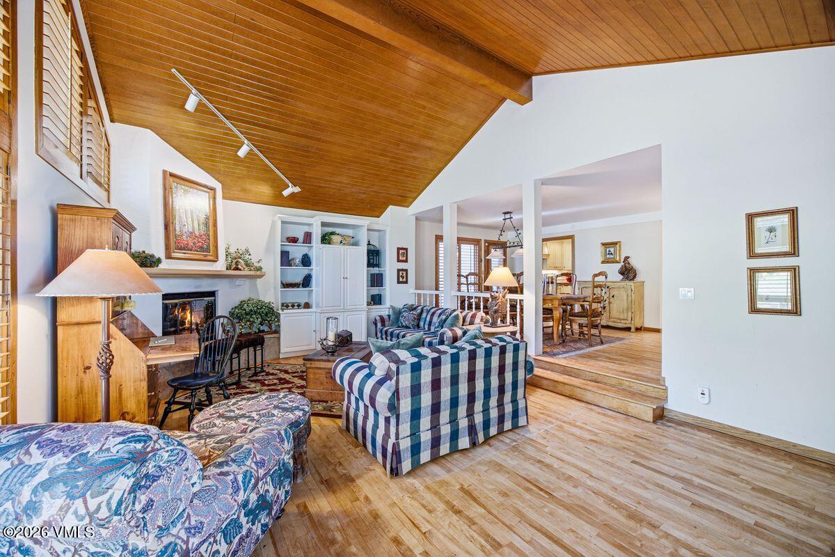 640 Stone Creek # B