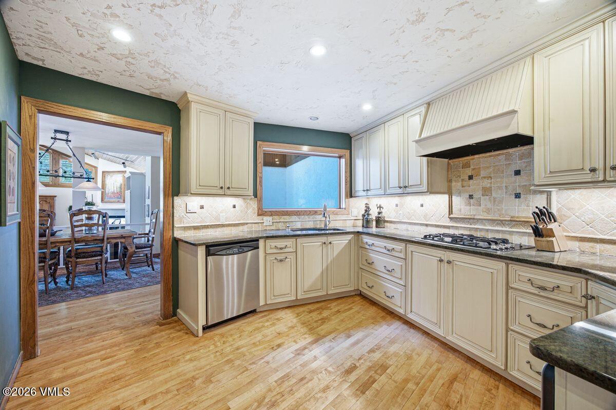 640 Stone Creek # B