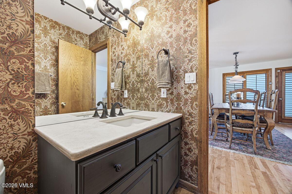 640 Stone Creek # B