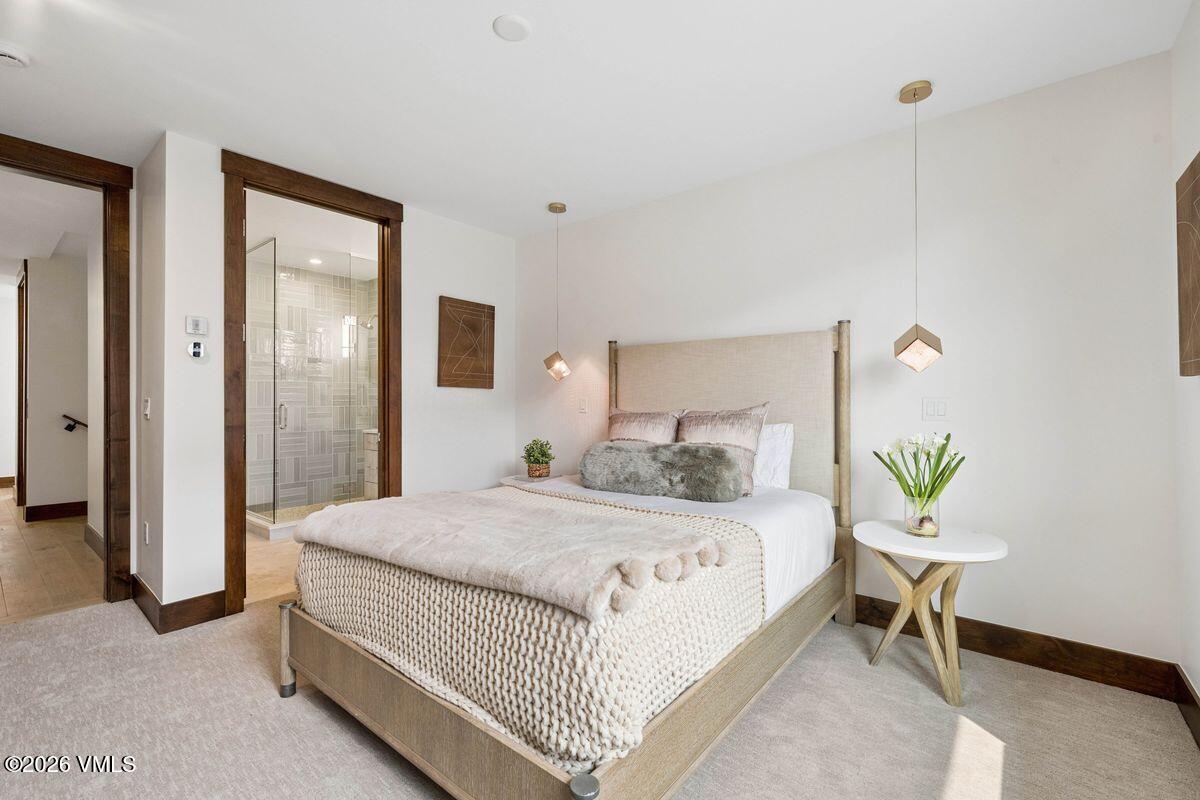 204 Goldfinch 1B
