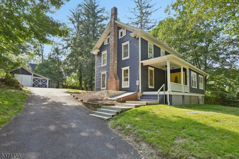 4 Edge Hill Rd