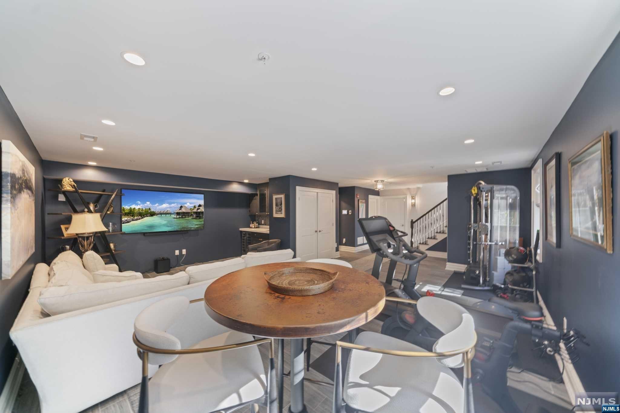 206 Brandon Court