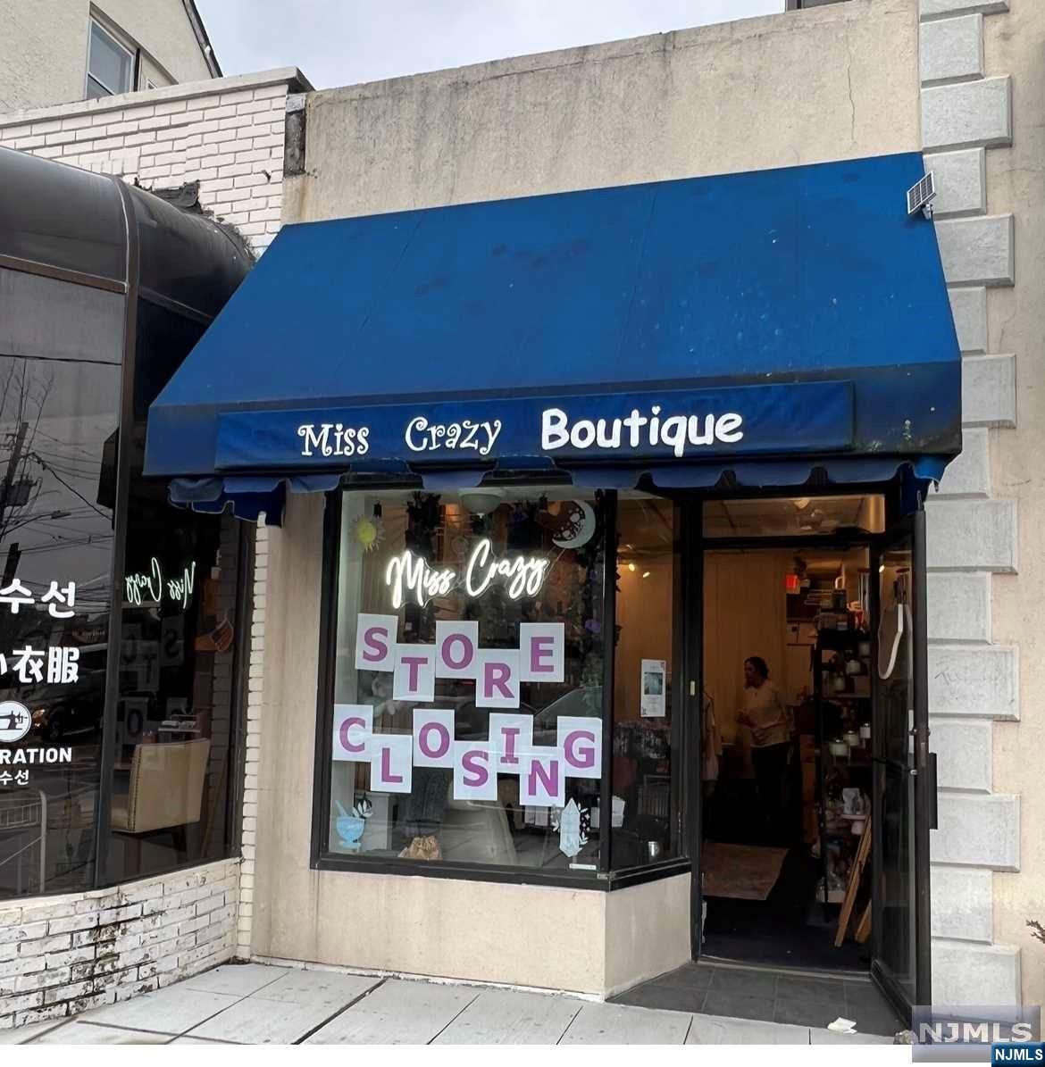 807 Abbott Boulevard