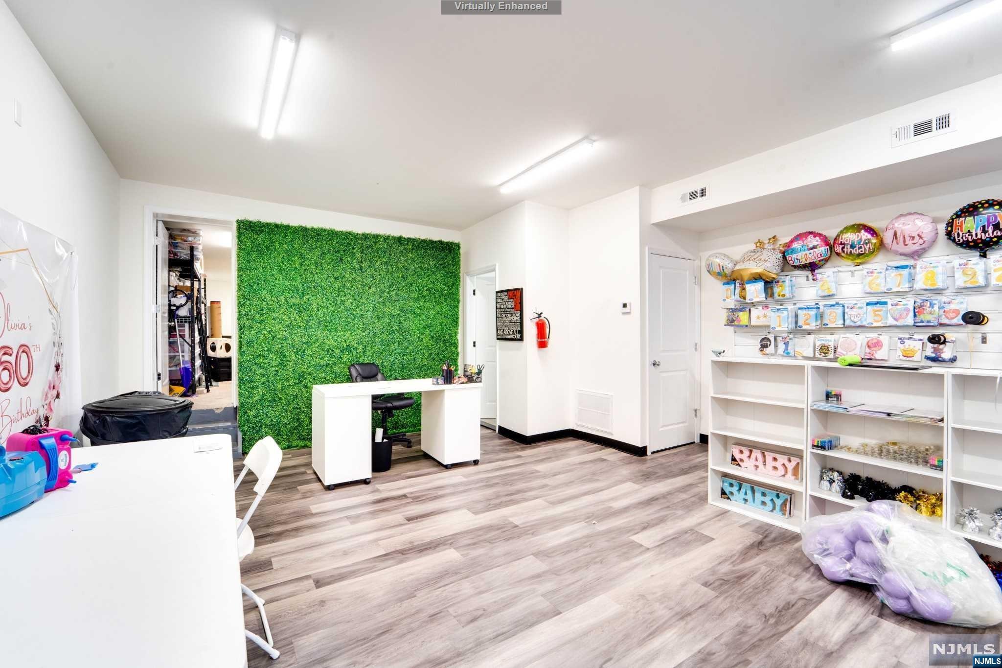 255 Queen Anne Road