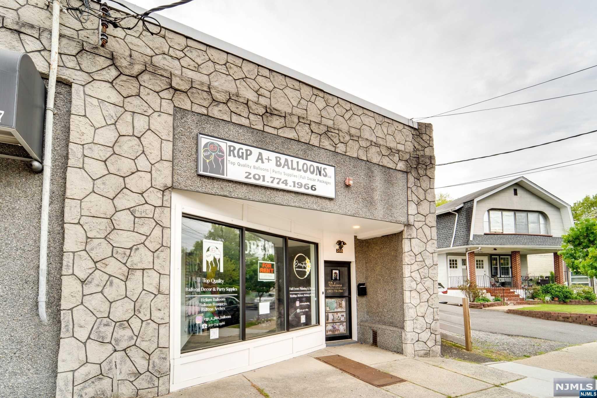 255 Queen Anne Road