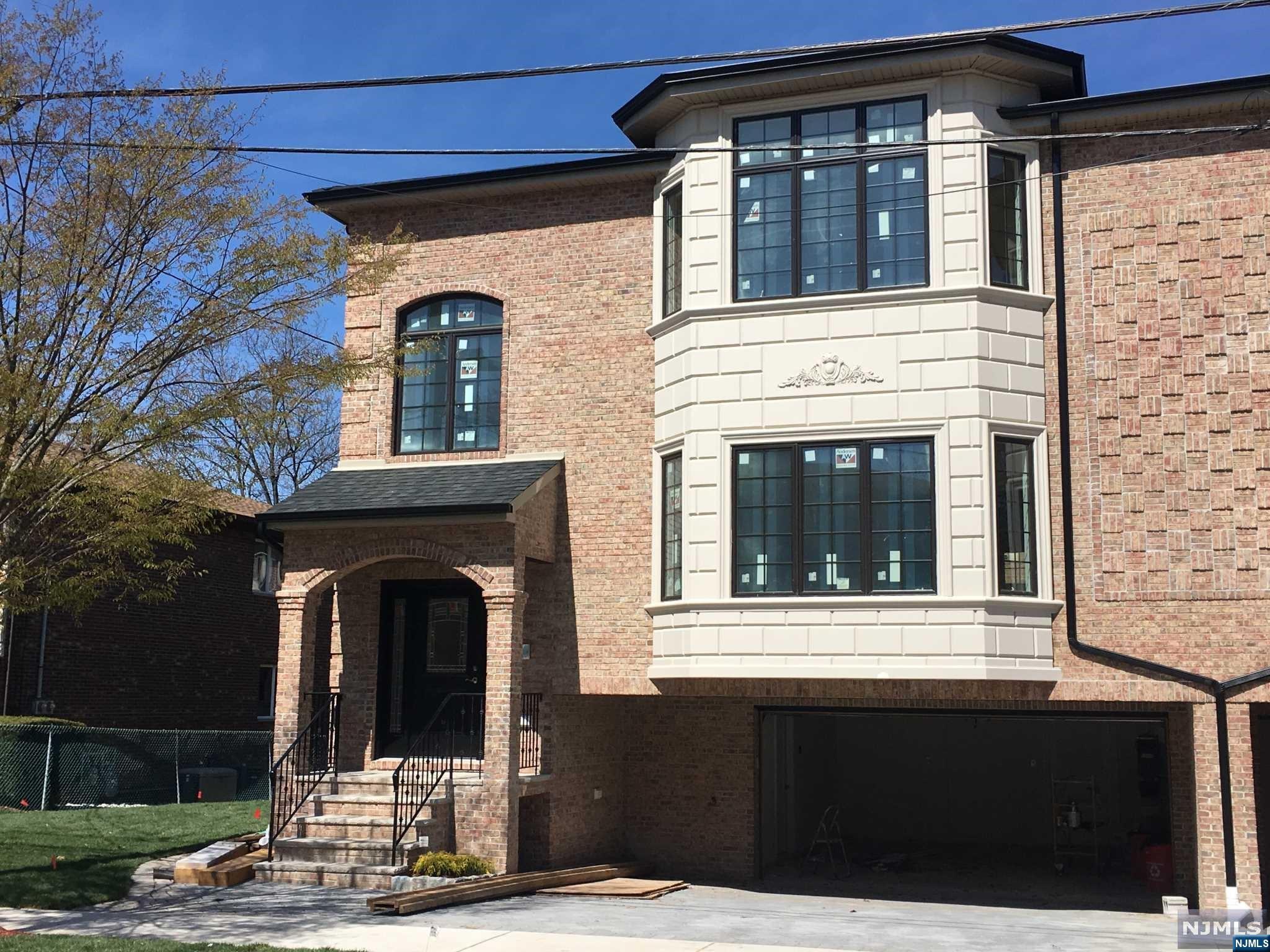541 Hillside Avenue A