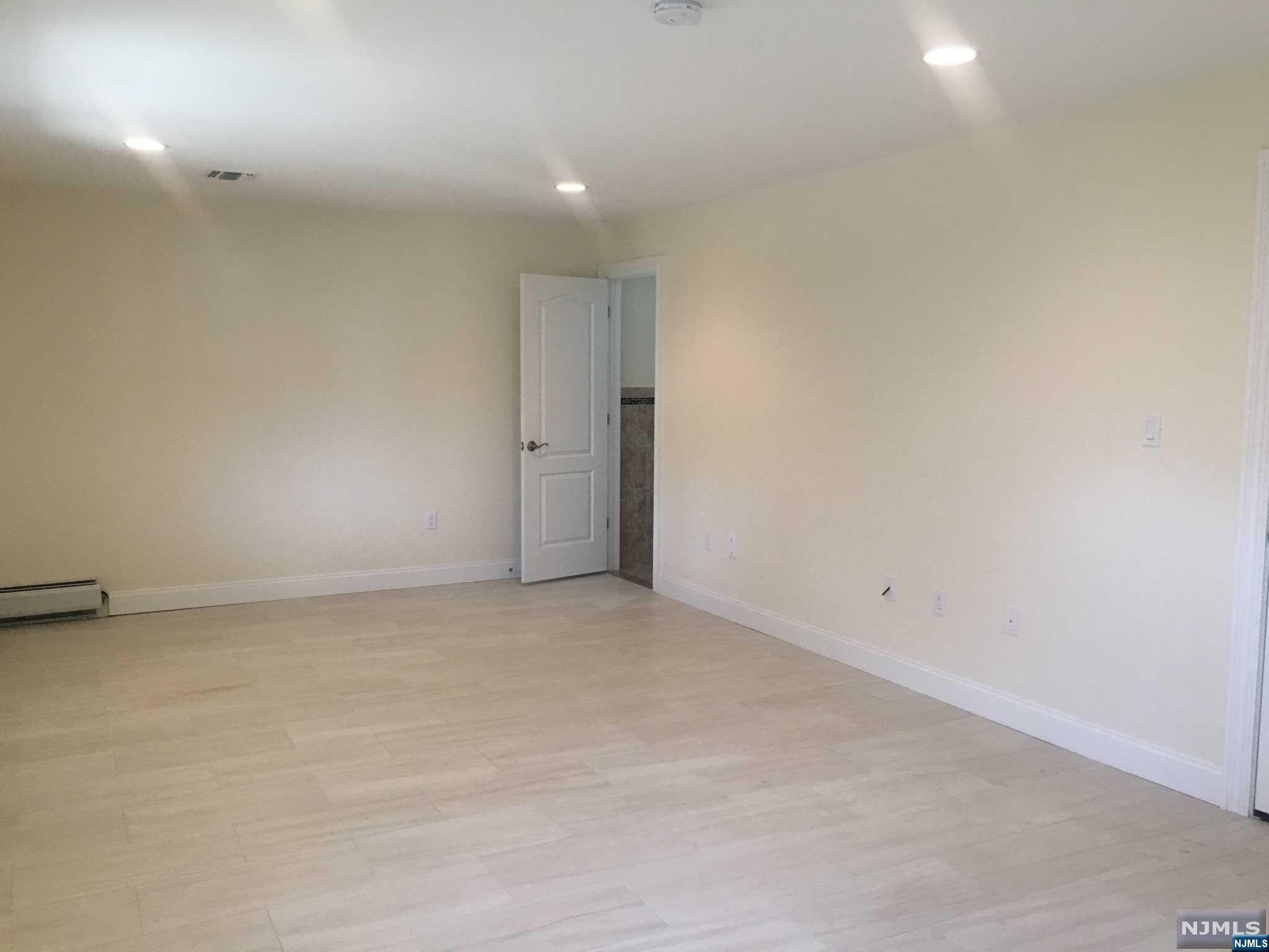 541 Hillside Avenue A