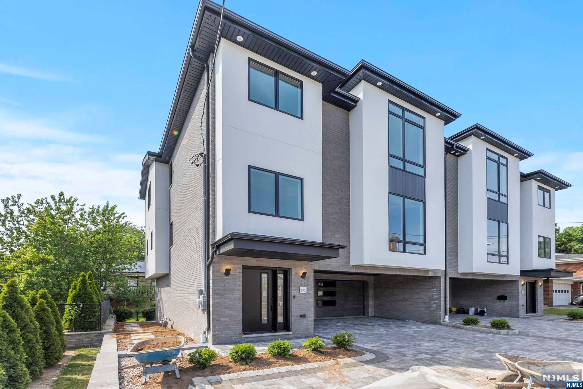 1135 Glen Road