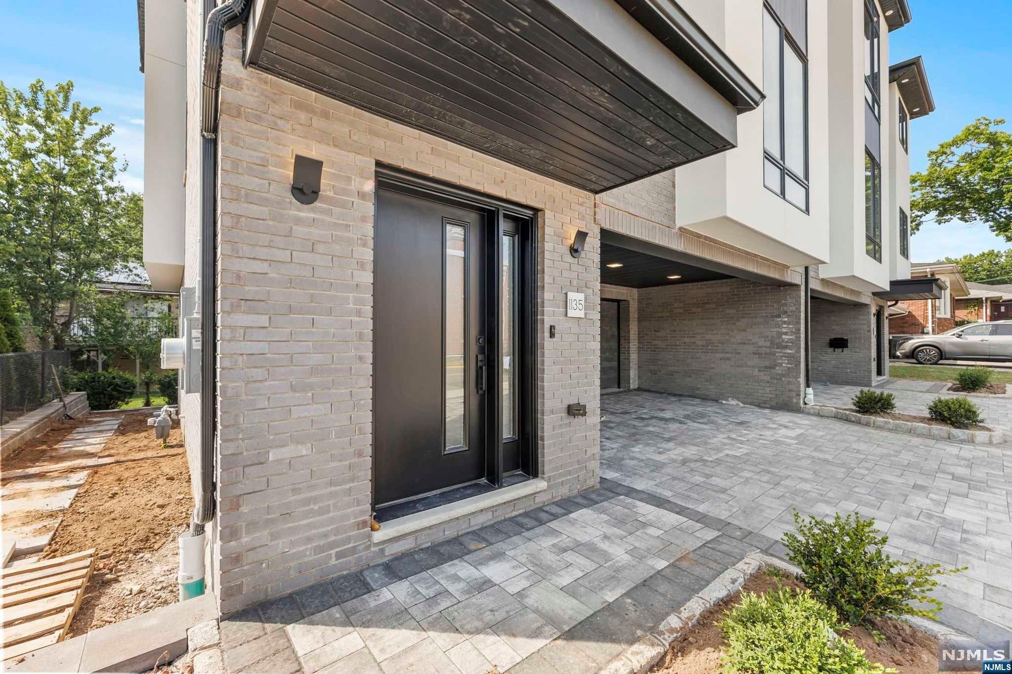 1135 Glen Road