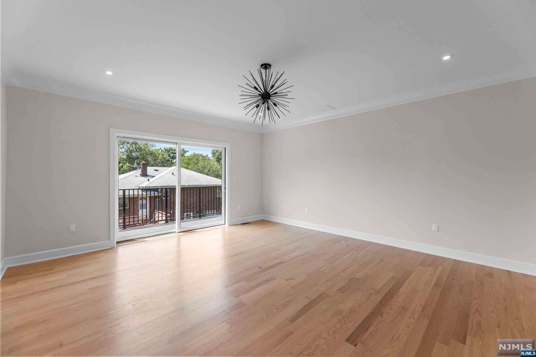 1135 Glen Road