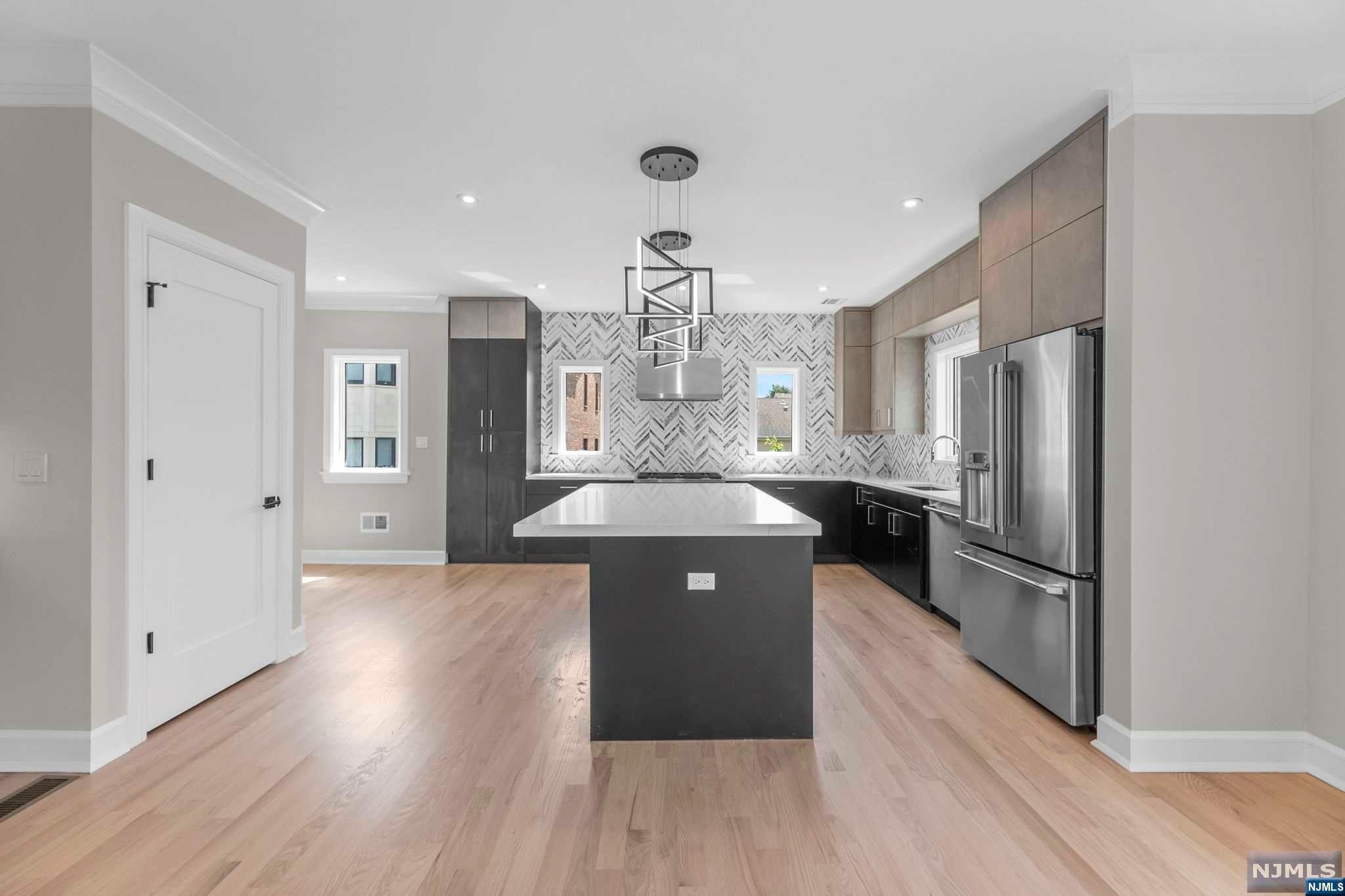 1135 Glen Road