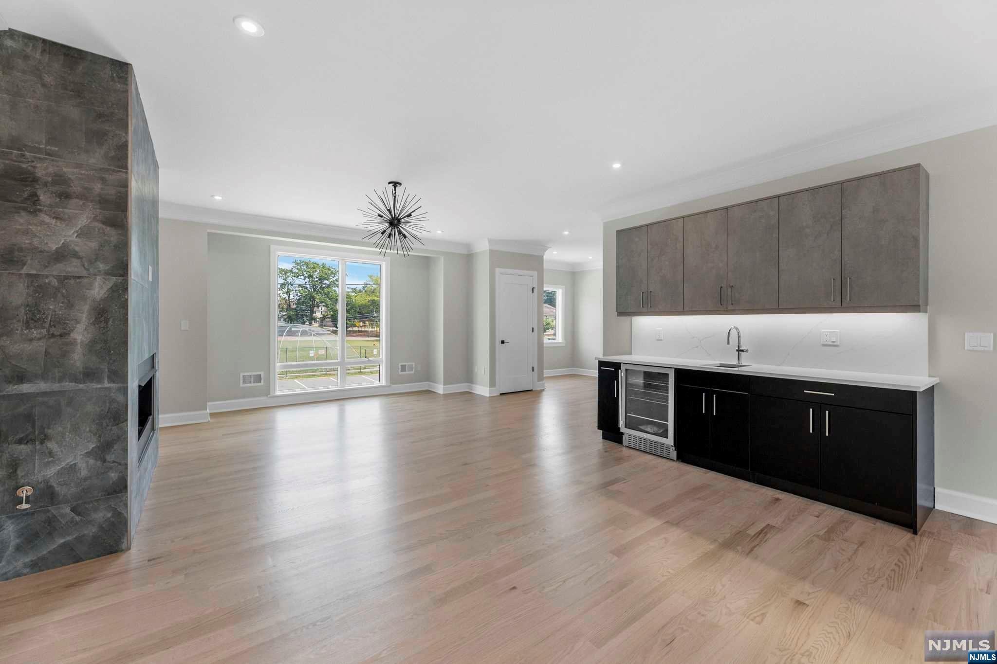 1135 Glen Road