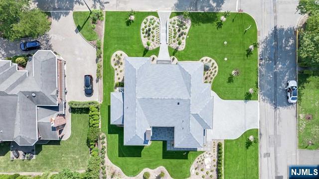 15 Loretta Court