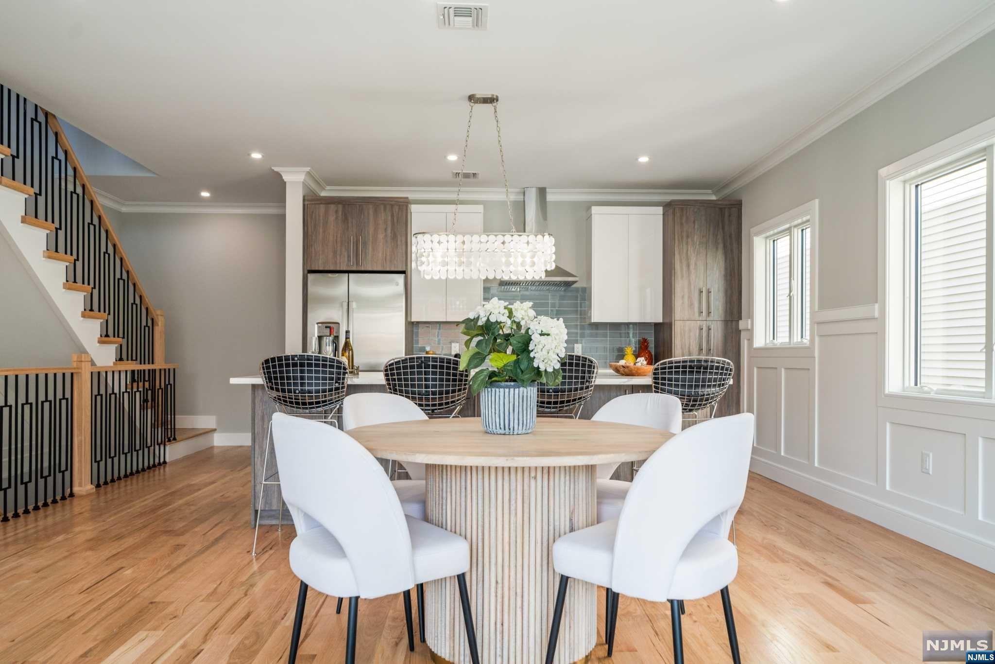 307 8th Street 2