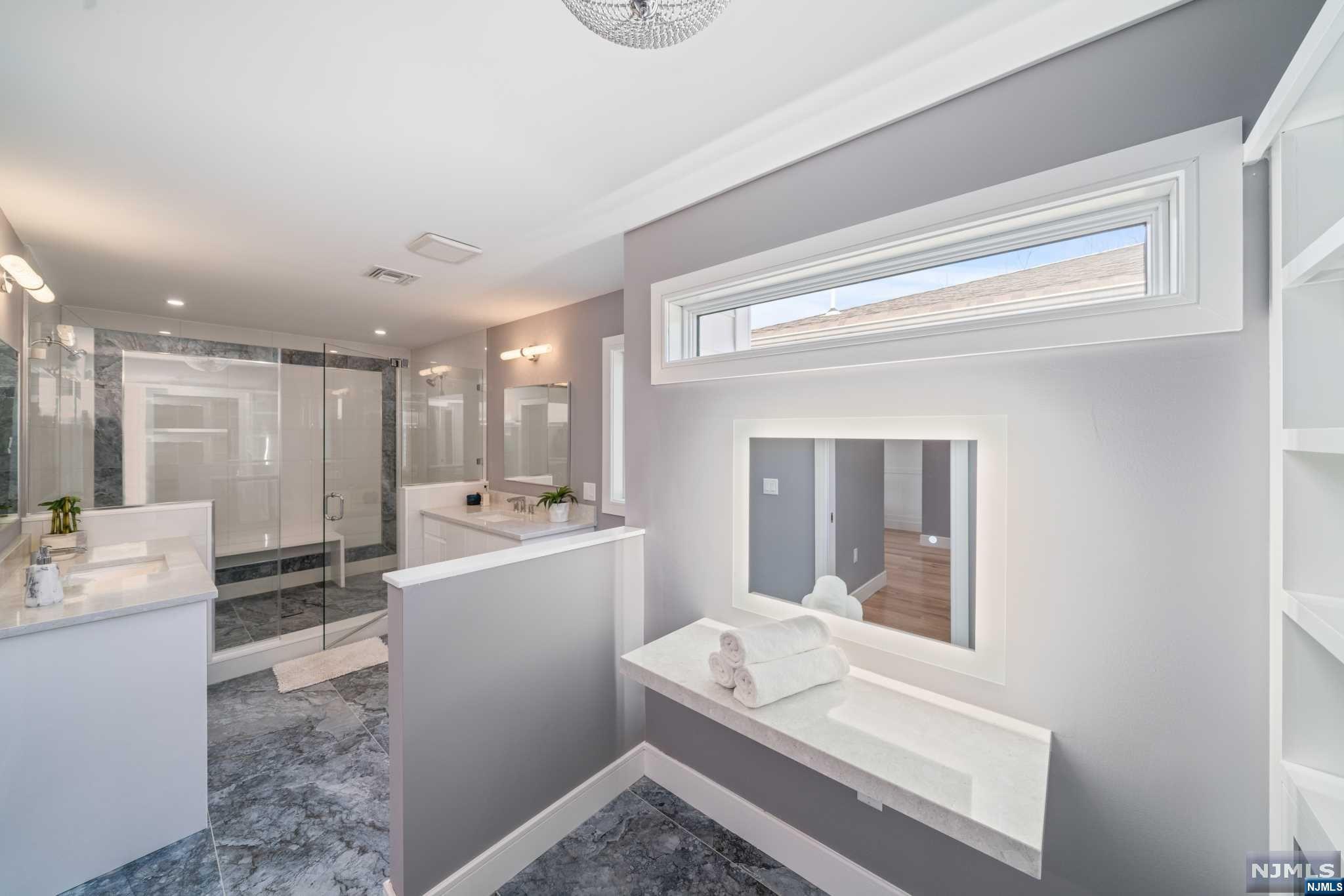 307 8th Street 2
