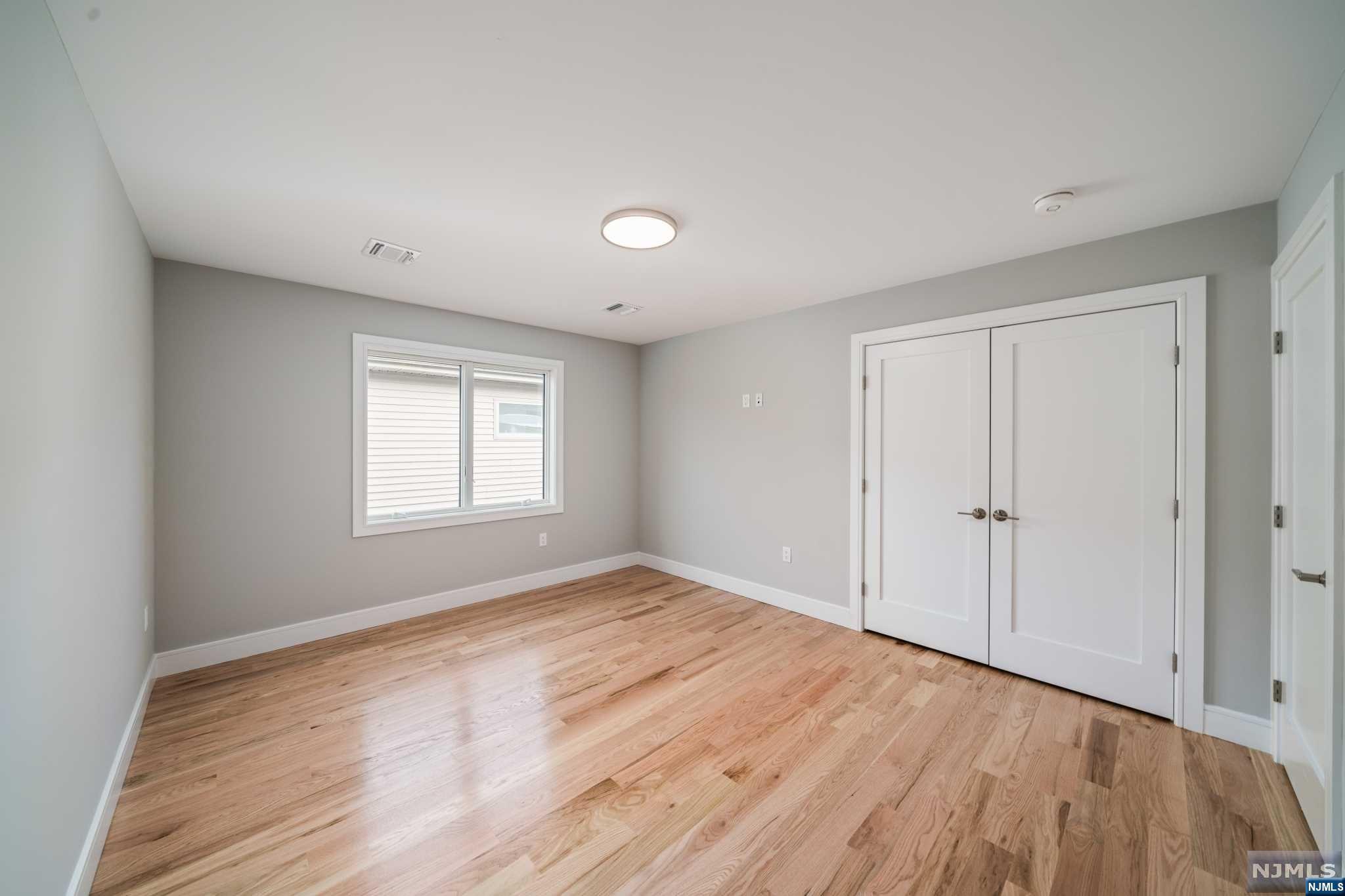 307 8th Street 2