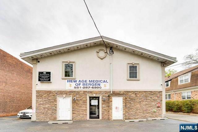 153 Fort Lee Road
