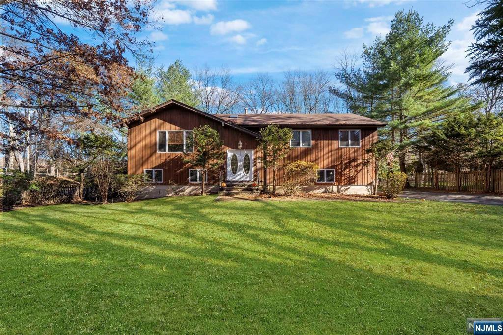 87 Harrington Avenue