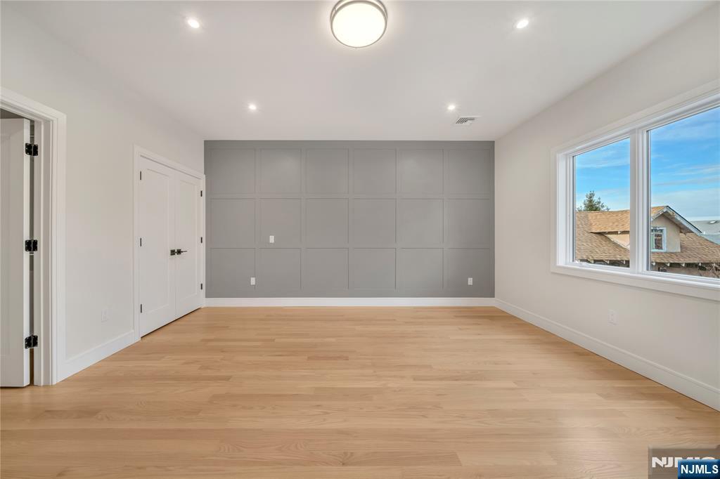 67 W Harwood Terrace