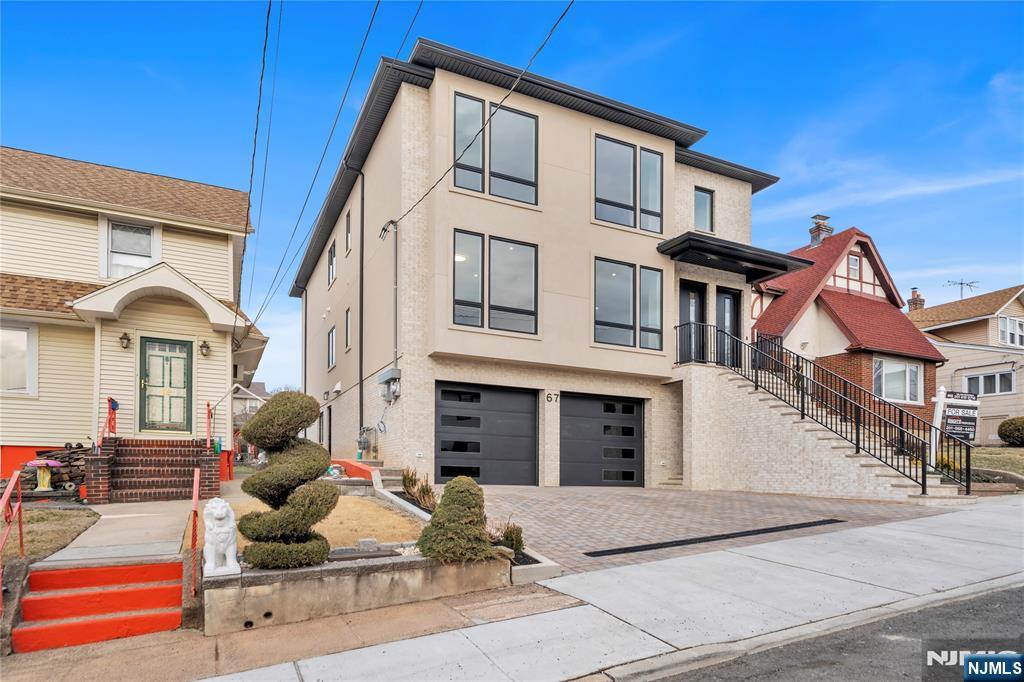 67 W Harwood Terrace