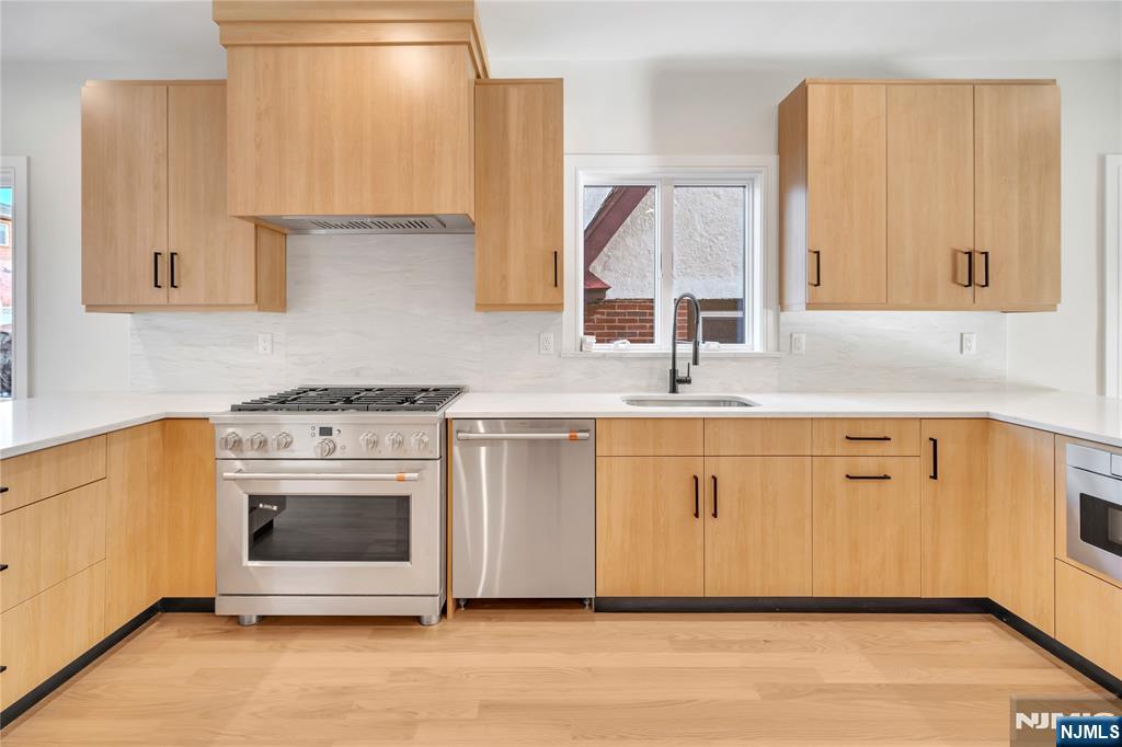 67 W Harwood Terrace
