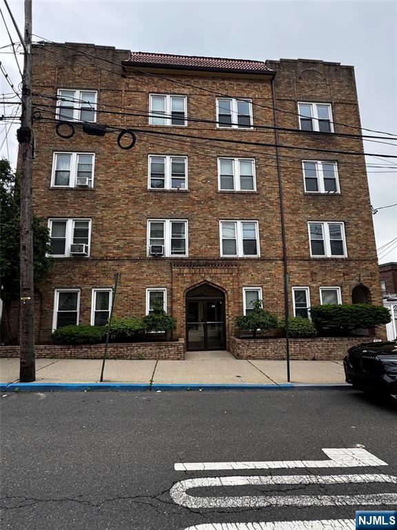 292 Lawton Avenue 44