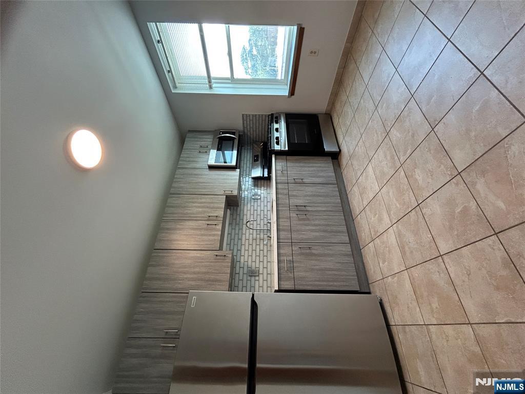 287 Lawton Avenue 11