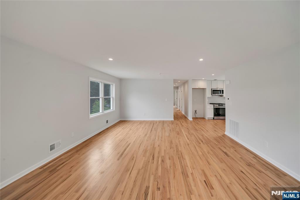 800 Pleasantview Terrace 2nd Floor