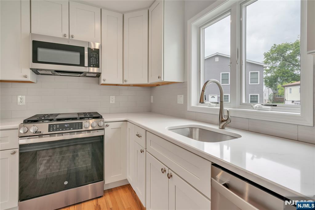 800 Pleasantview Terrace 2nd Floor