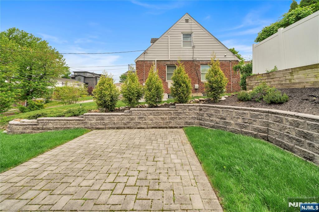 319 E Central Boulevard A