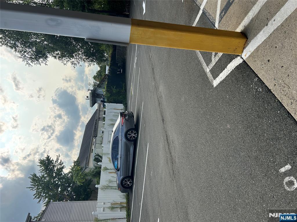 61 Kansas Street 3C