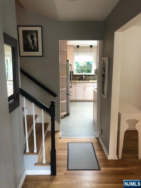 32 Greenway Court