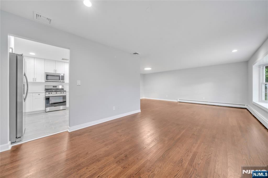 1027 Maple Avenue