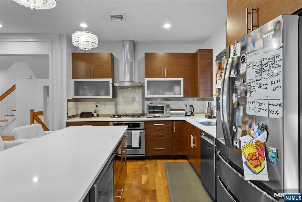 807 Edgewood Lane B