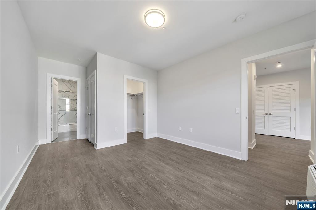 491 Walker Street 2C