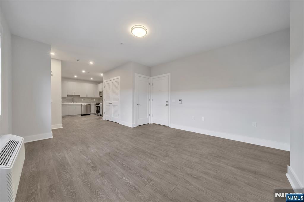 491 Walker Street 2C