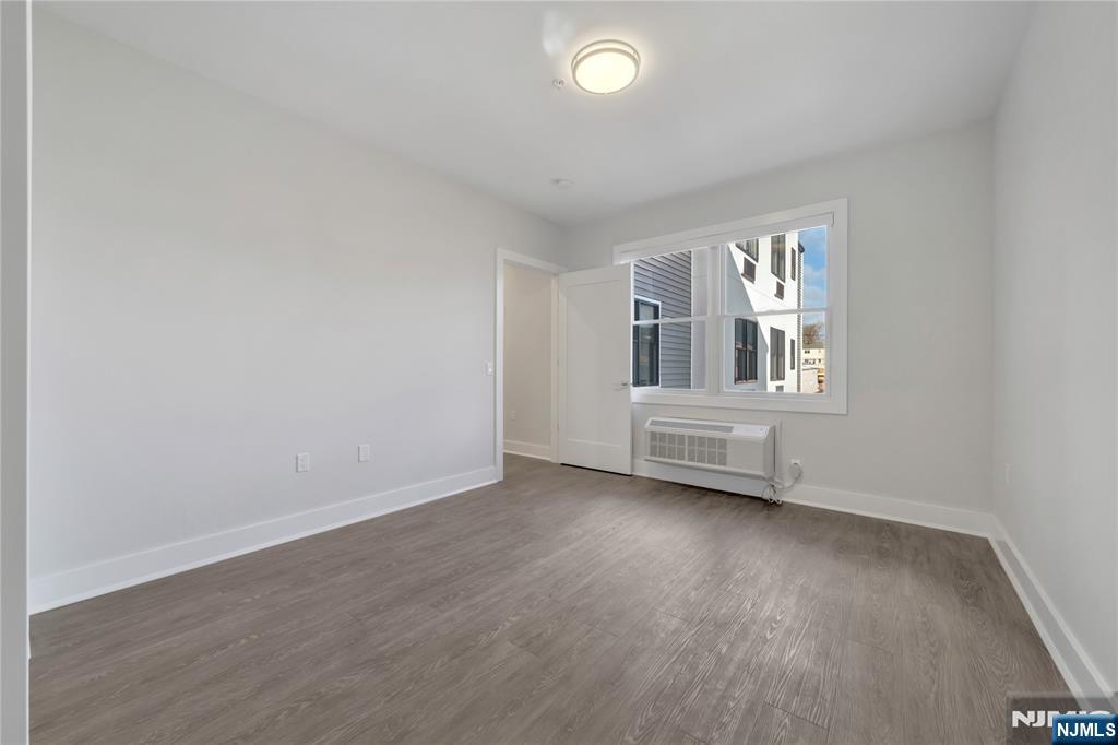 491 Walker Street 2C